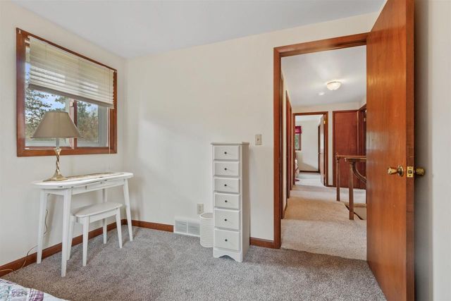 1710 S 46TH STREET, Wisconsin Rapids, WI 54494