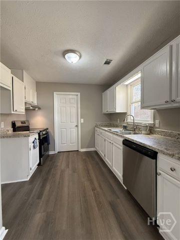 1528 Willow Gate Way, Auburn, GA 30011