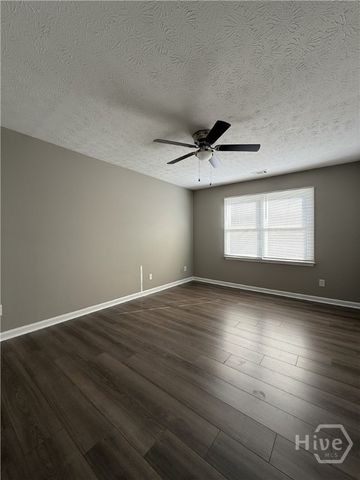 1528 Willow Gate Way, Auburn, GA 30011