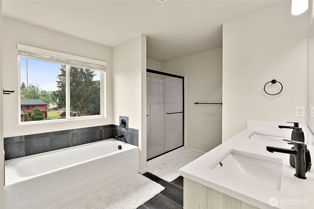 2808 180th Street Ct E, Tacoma, WA 98445
