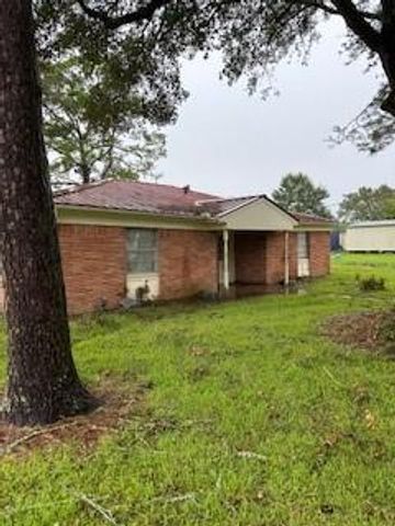 2303 2nd Street, Liverpool, TX 77577