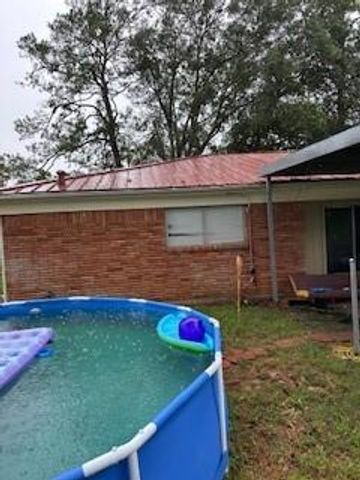 2303 2nd Street, Liverpool, TX 77577