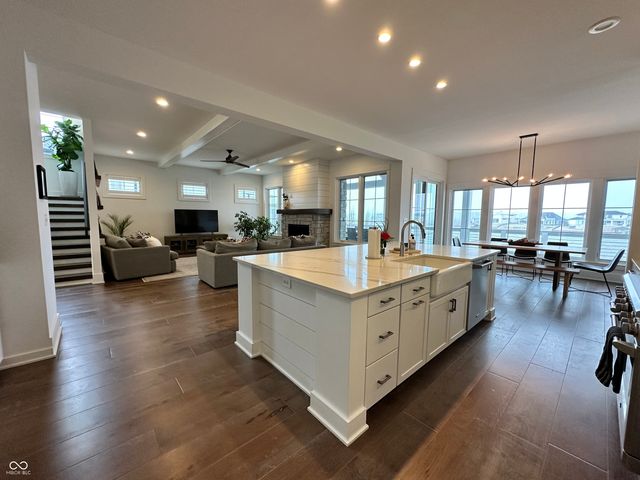 13682 Kingston Drive, Fishers, IN 46055