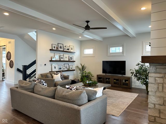 13682 Kingston Drive, Fishers, IN 46055