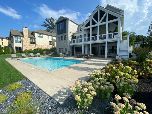 13682 Kingston Drive, Fishers, IN 46055