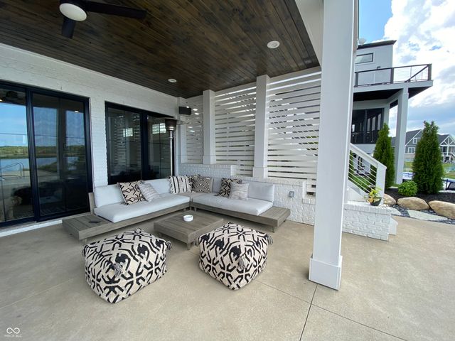 13682 Kingston Drive, Fishers, IN 46055