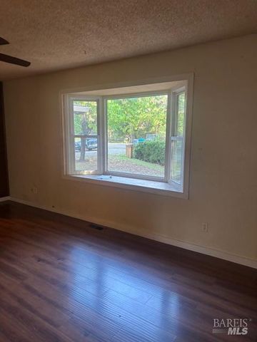 749 Grove St, Sonoma, CA 95476