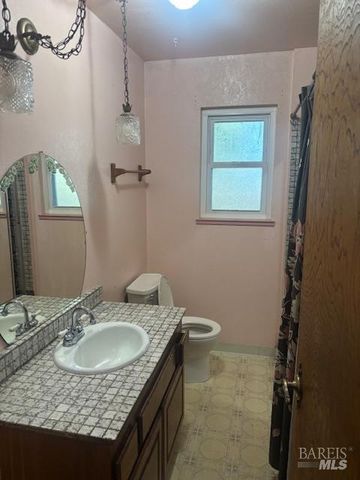 749 Grove St, Sonoma, CA 95476