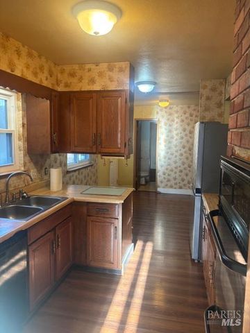 749 Grove St, Sonoma, CA 95476