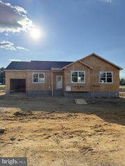 1586 DOLLY DR, Vineland, NJ 08361
