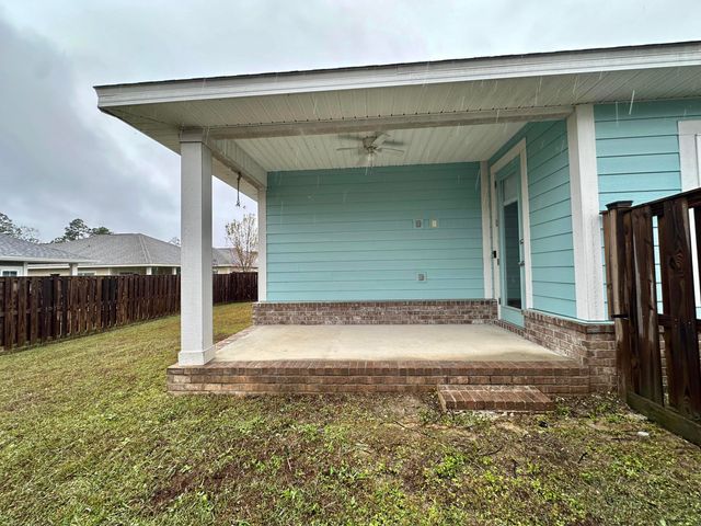 802 Marquis Way, Freeport, FL 32439