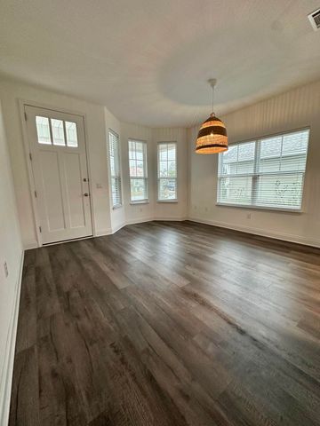 802 Marquis Way, Freeport, FL 32439