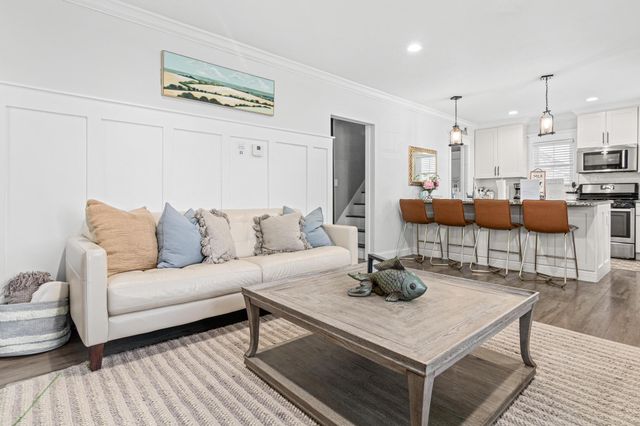 447 14th Avenue N, South Saint Paul, MN 55075