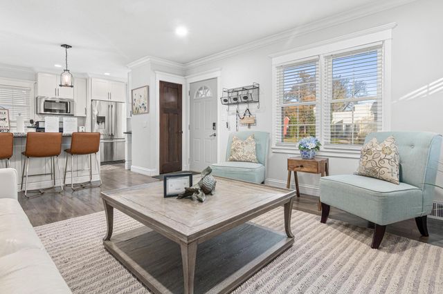 447 14th Avenue N, South Saint Paul, MN 55075