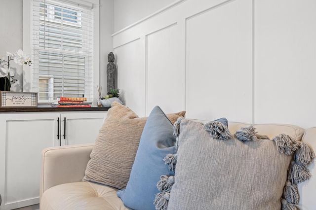 447 14th Avenue N, South Saint Paul, MN 55075