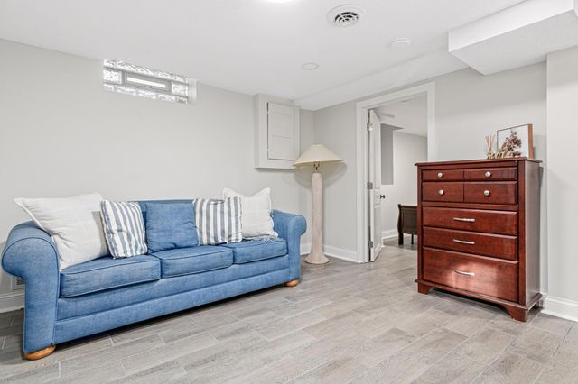 447 14th Avenue N, South Saint Paul, MN 55075