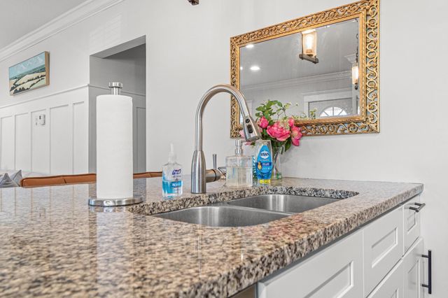 447 14th Avenue N, South Saint Paul, MN 55075