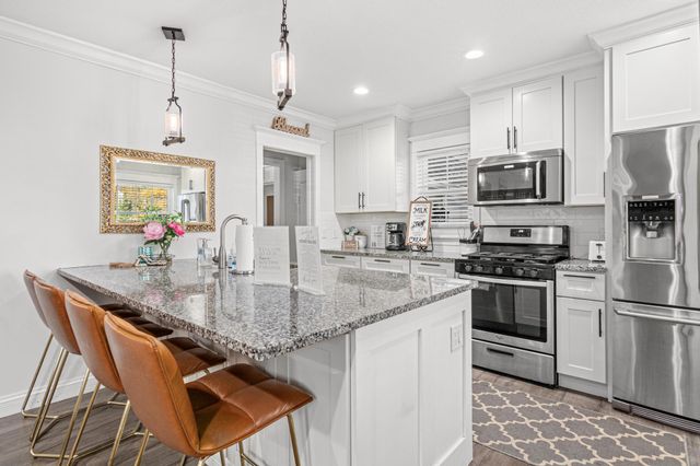 447 14th Avenue N, South Saint Paul, MN 55075