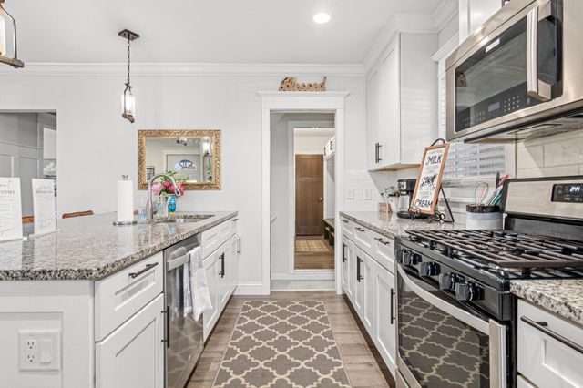 447 14th Avenue N, South Saint Paul, MN 55075