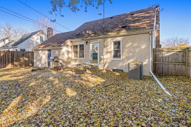 447 14th Avenue N, South Saint Paul, MN 55075