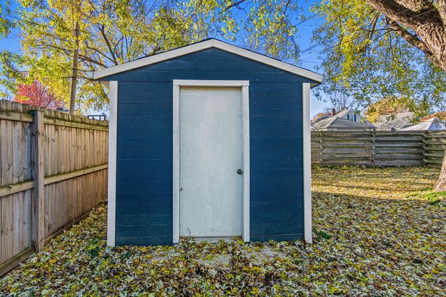 447 14th Avenue N, South Saint Paul, MN 55075