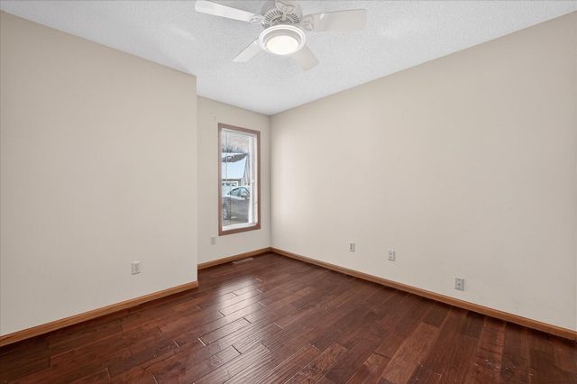 992 Stratford Court, Burnsville, MN 55337