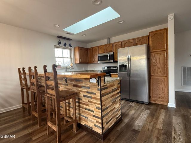 444 Connatser Lane, Sevierville, TN 37876