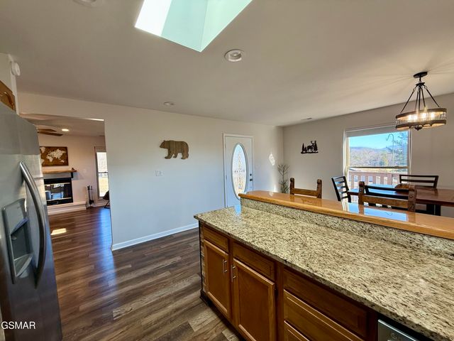 444 Connatser Lane, Sevierville, TN 37876