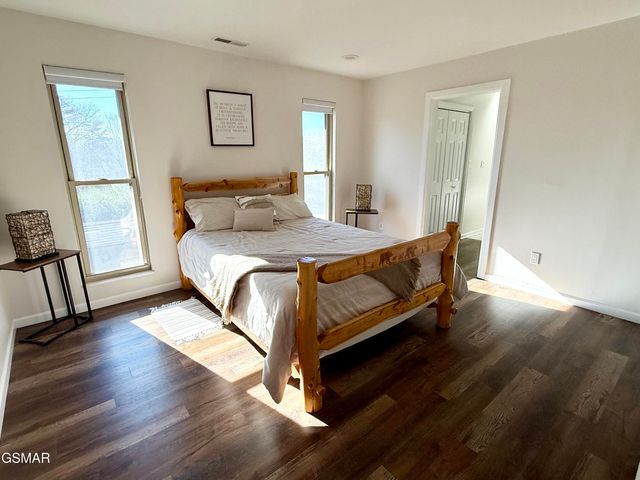 444 Connatser Lane, Sevierville, TN 37876