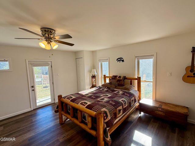 444 Connatser Lane, Sevierville, TN 37876