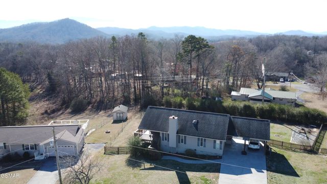 444 Connatser Lane, Sevierville, TN 37876