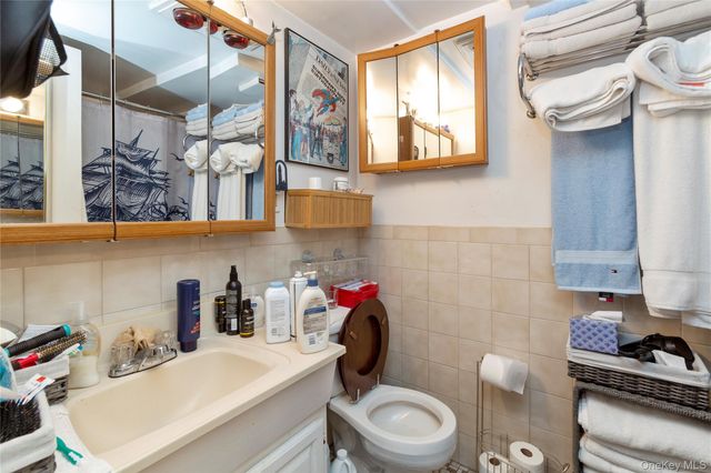 2904 164th Street, Whitestone, NY 11358