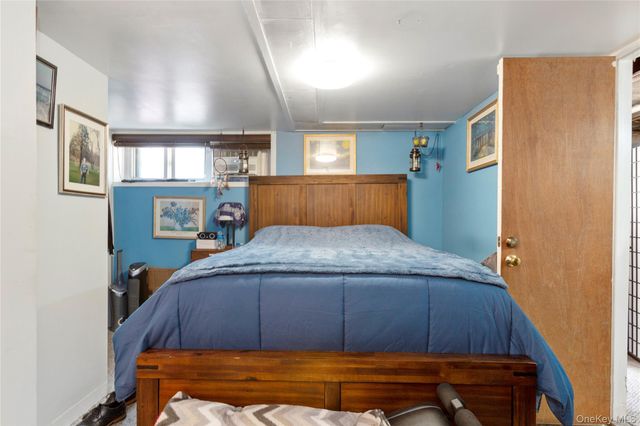 2904 164th Street, Whitestone, NY 11358