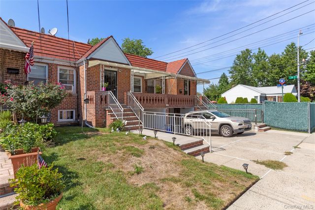 2904 164th Street, Whitestone, NY 11358