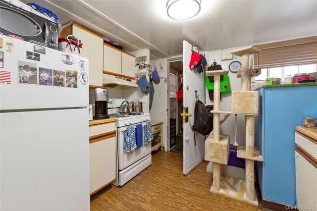 2904 164th Street, Whitestone, NY 11358