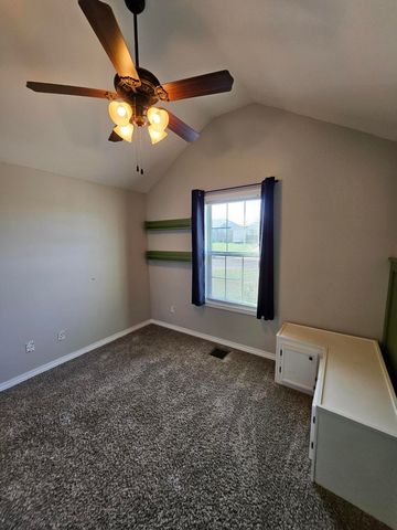 1103 Amanda Avenue, Monett, MO 65708