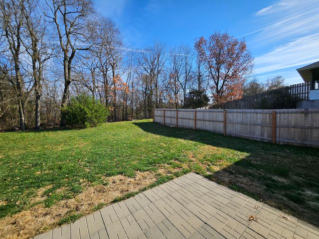 1103 Amanda Avenue, Monett, MO 65708