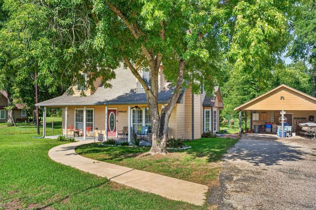 226 Crest Lane, Onalaska, TX 77360