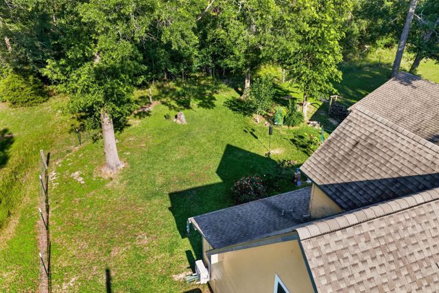 226 Crest Lane, Onalaska, TX 77360