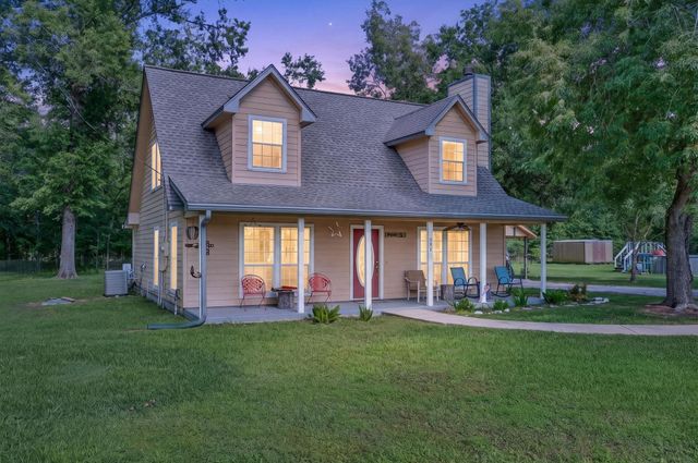 226 Crest Lane, Onalaska, TX 77360