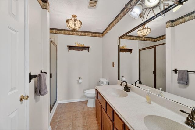 226 Crest Lane, Onalaska, TX 77360