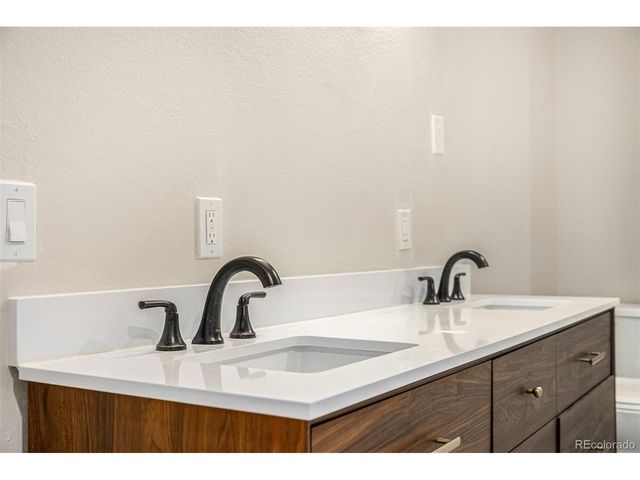 9227 Salida St, Commerce City, CO 80022