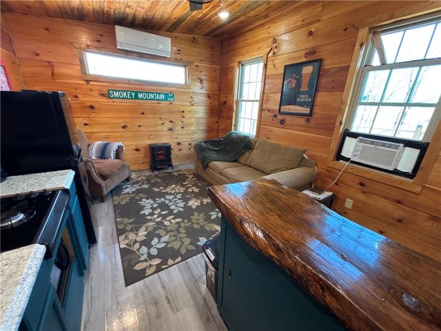 7342 Madison, Kingston, AR 72742