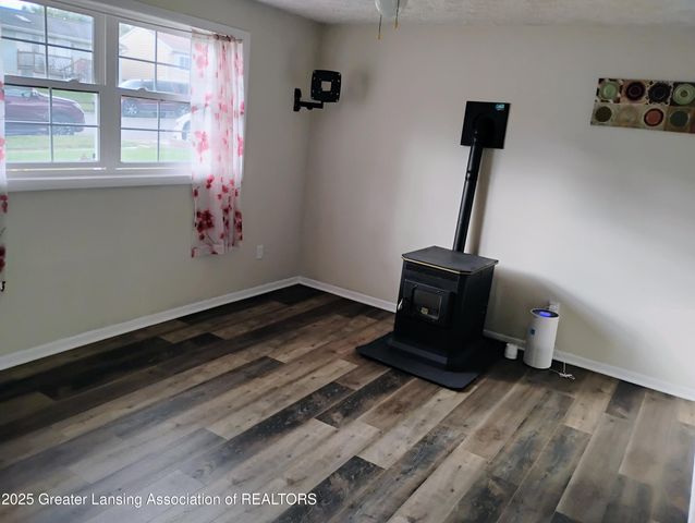 1566 Berkley Drive, Holt, MI 48842