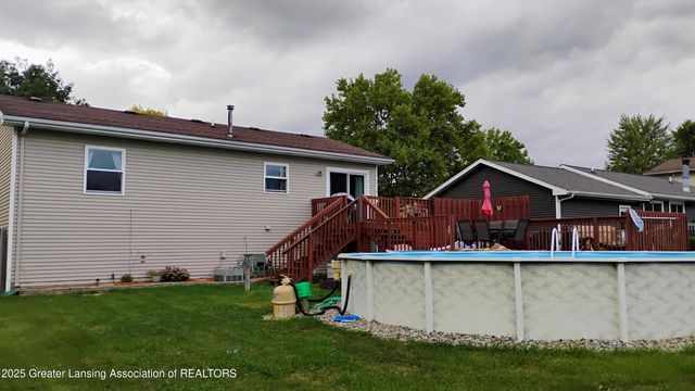 1566 Berkley Drive, Holt, MI 48842