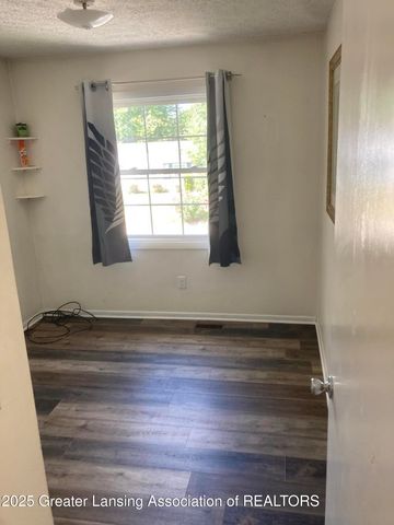 1566 Berkley Drive, Holt, MI 48842