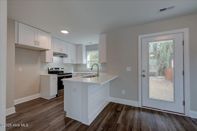 4609 Rainmaker Drive, New Bern, NC 28562