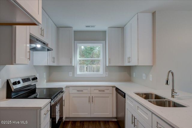 4609 Rainmaker Drive, New Bern, NC 28562