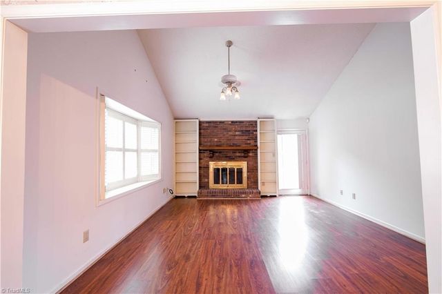 136 Chrisfield Circle, Winston-salem, NC 27104