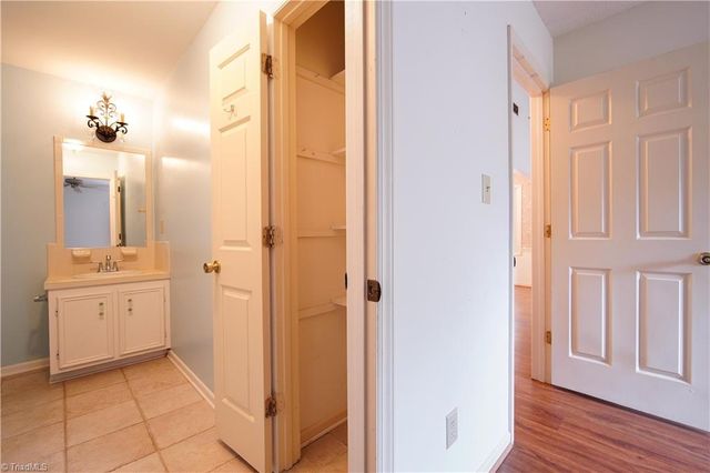 136 Chrisfield Circle, Winston-salem, NC 27104